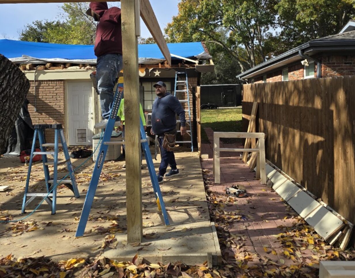 Roofing, Metal Roofs & Fencing in Brock, TX
